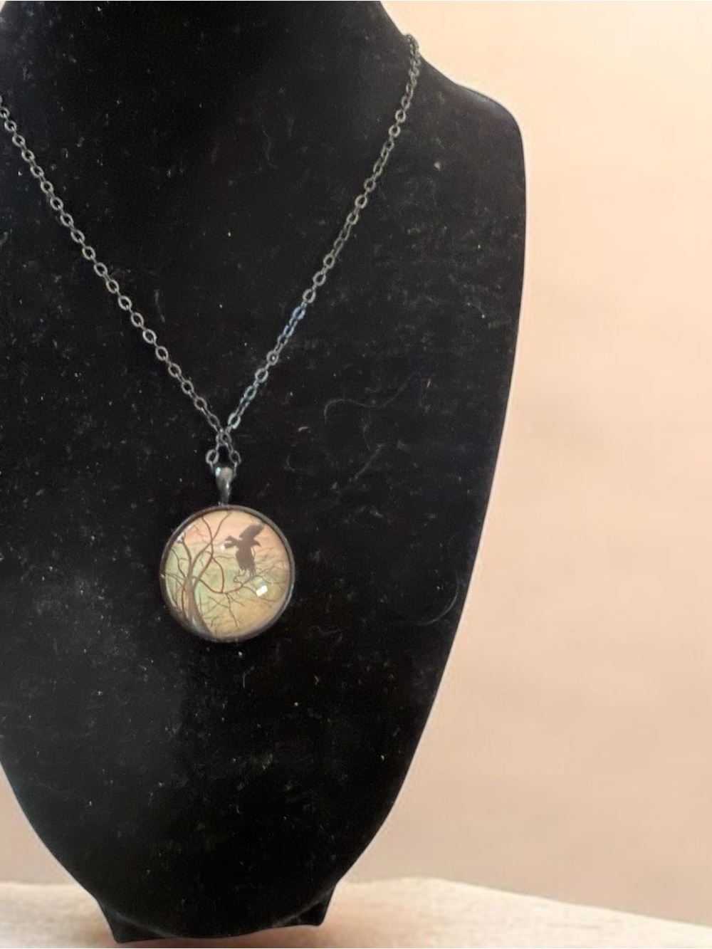 Black Raven Silhouette Pendant Necklace - Black